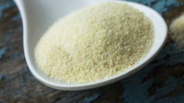 Is Farina the same as semolina?