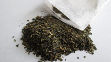 Is Loose tea better than tea bags?
