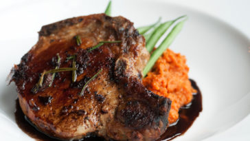 Is Merlot good with pork?