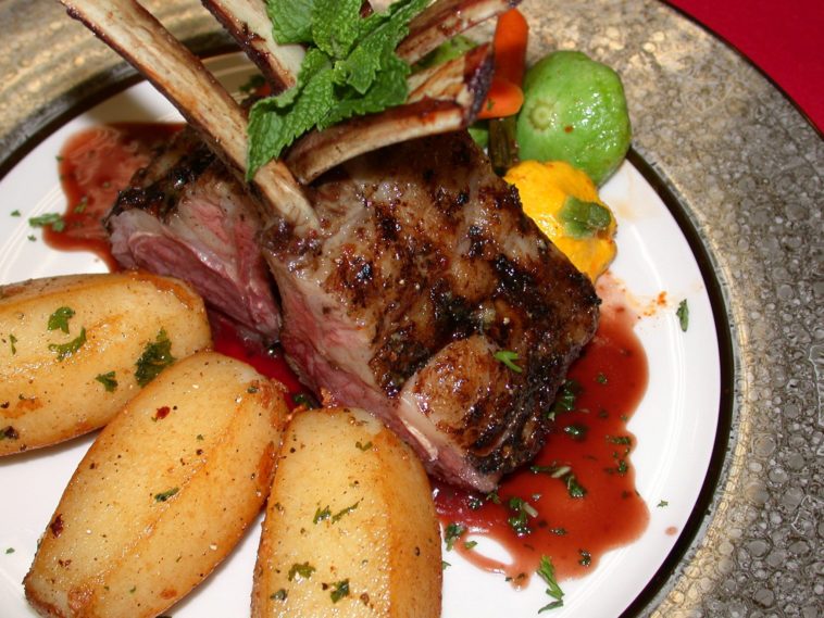 Is Pinot Noir good in spaghetti sauce?