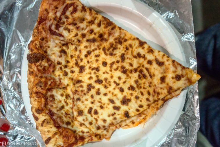 Is Sams or Costco pizza better?