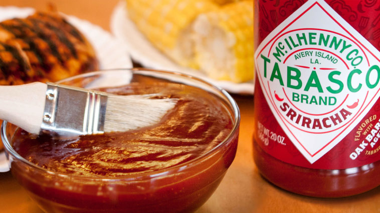Is Tabasco sauce the same as Sriracha?