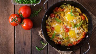 Is cauliflower healthier raw or cooked?