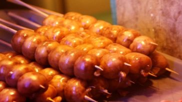 Is chorizo made from intestines?