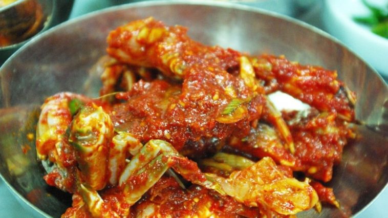 Is crab ever served raw?