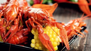 Is crawfish a lobster?