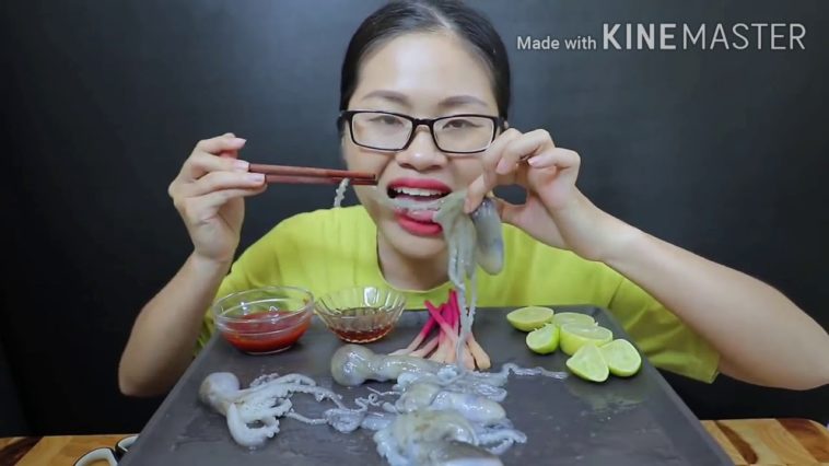 Is eating live octopus cruel?