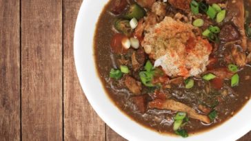 Is gumbo better the longer it cooks?