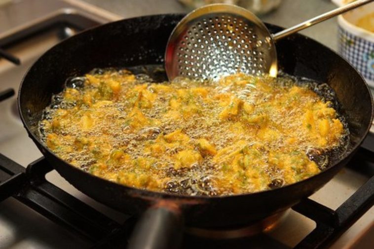 Is it OK to deep fry with vegetable oil?