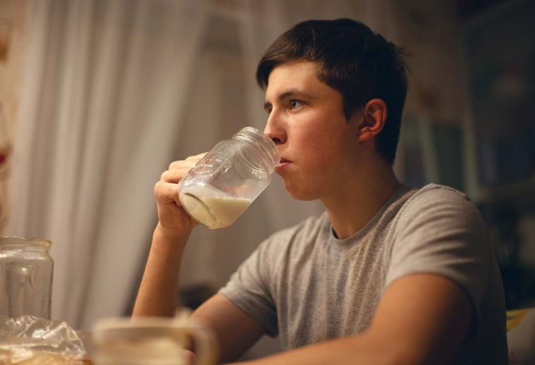 Is it OK to drink milk at night?