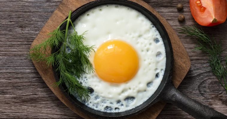Is it OK to eat 3 eggs a day?