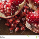 Is it OK to eat pomegranate at night?