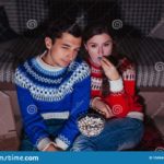 Is it OK to eat popcorn at night?