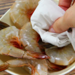 Is it OK to force thaw shrimp?