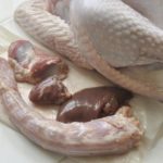 Is it OK to leave giblets in turkey?