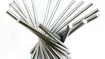 Is it OK to put fruit in a stainless steel bowl?