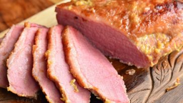 Is it better to boil or bake corned beef?