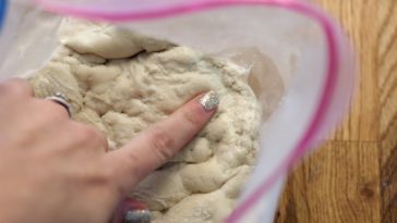 Is it better to defrost pizza?