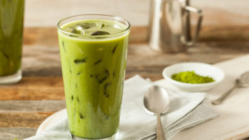 Is it better to drink matcha hot or cold?