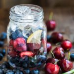 Is it better to freeze food in glass or plastic?