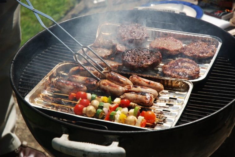 Is it better to grill with gas or charcoal?