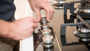 Is it illegal to install a gas cooker yourself?