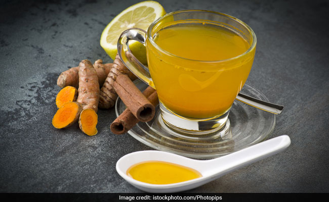 Is it okay to drink turmeric tea at night?