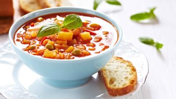 Is it pronounced minestrone or minestrone?