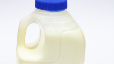 Is it safe to freeze milk in plastic containers?