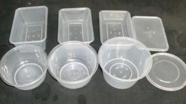 Is it safe to use plastic bowl in microwave?