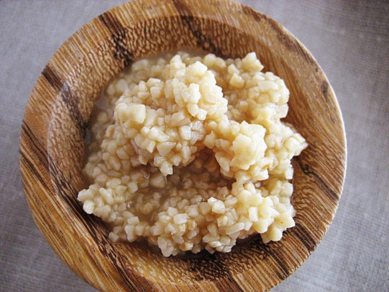 Is it worth buying minced garlic?