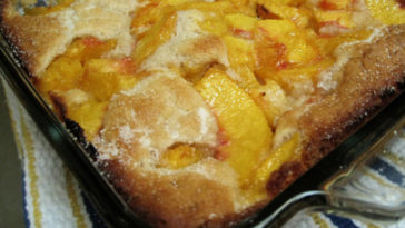 Is peach cobbler supposed to be gooey?