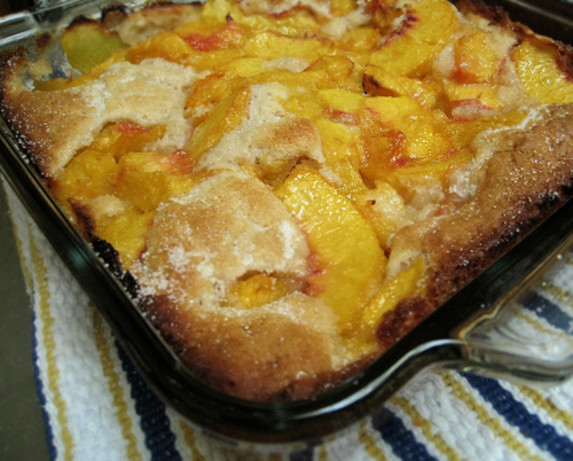 Is peach cobbler supposed to be gooey?