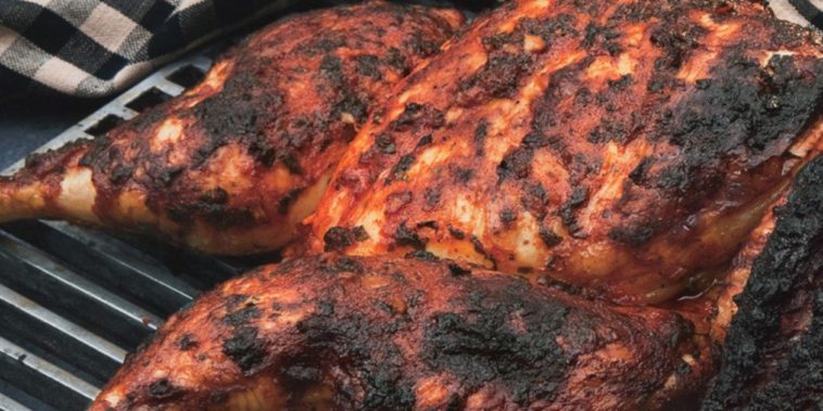 Is piri piri similar to Sriracha?