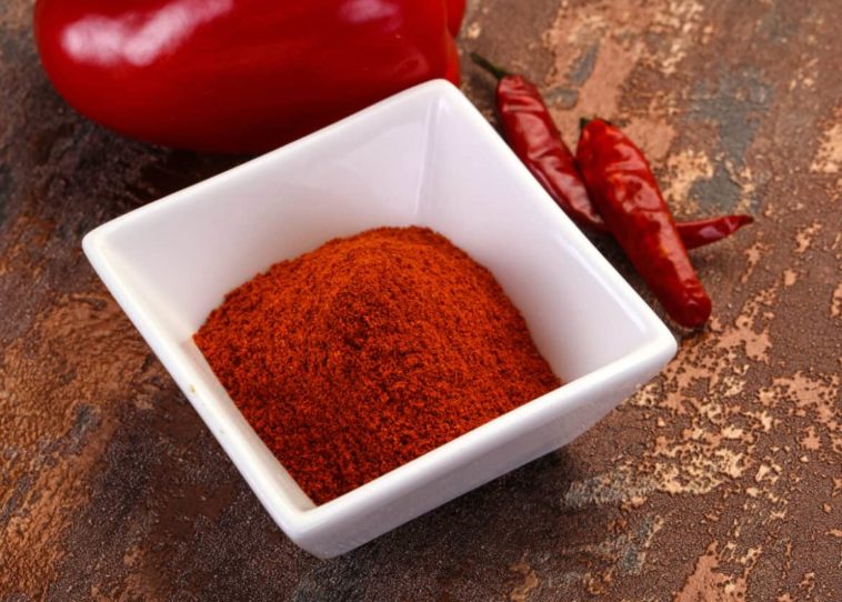 Is smoked paprika the same as hot paprika?