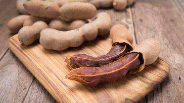 Is tamarind poisonous?