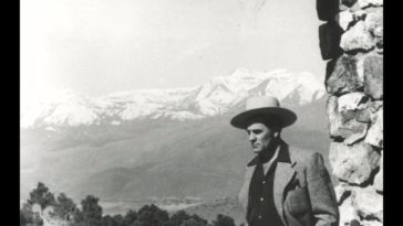 Is there an order to read Louis L'Amour books?