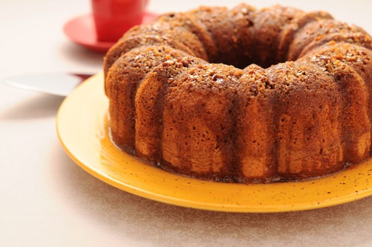 Is there any alcohol in a rum cake?