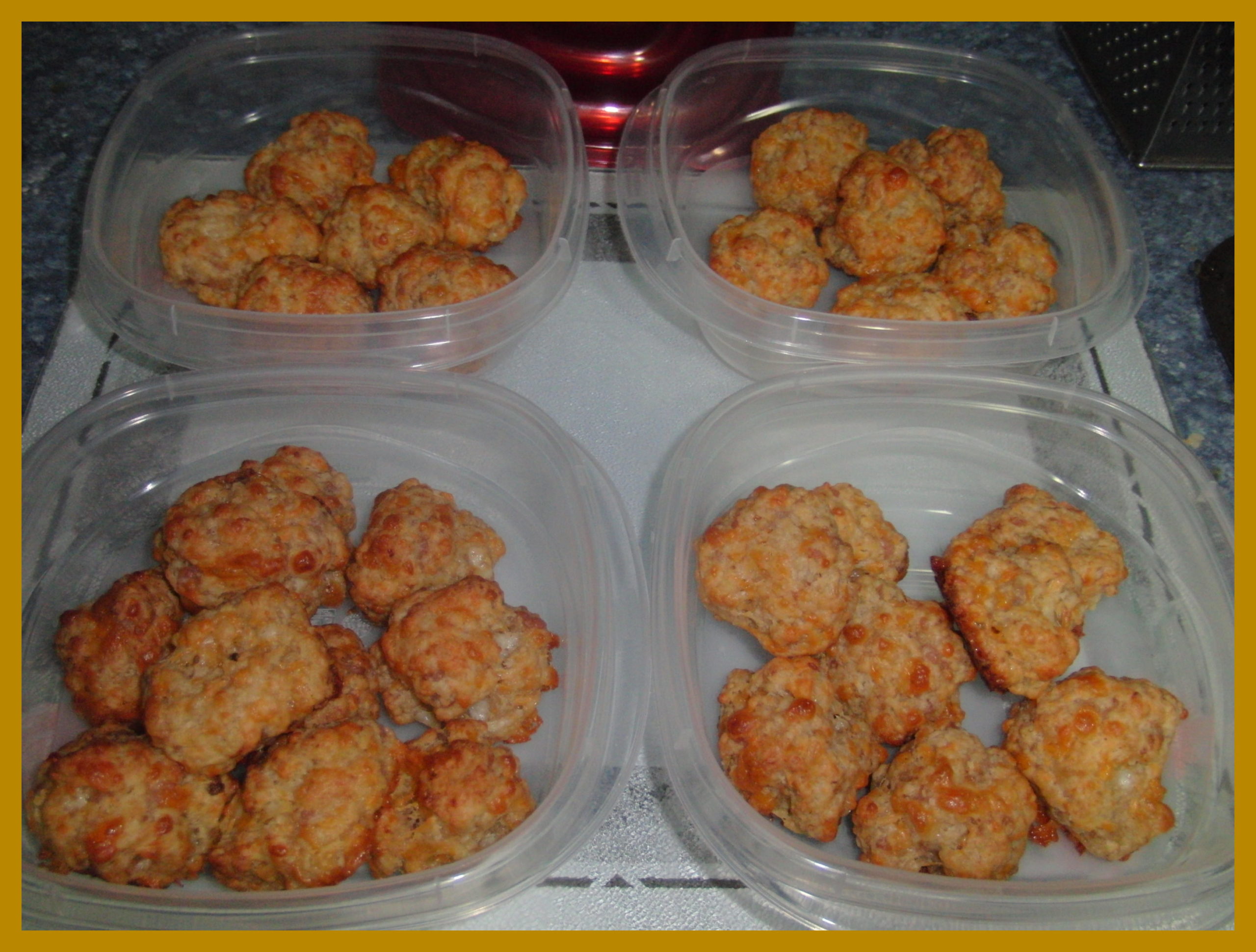 Do baked sausage balls need to be refrigerated? - Foodly