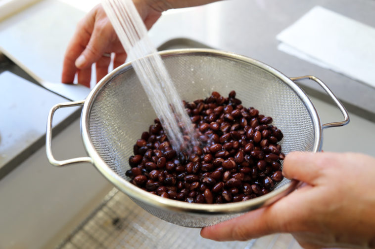 Should I rinse canned black beans?