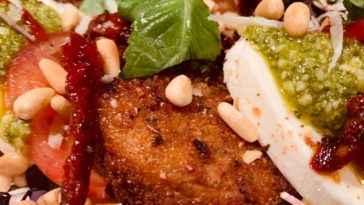 Should salad be eaten at night?