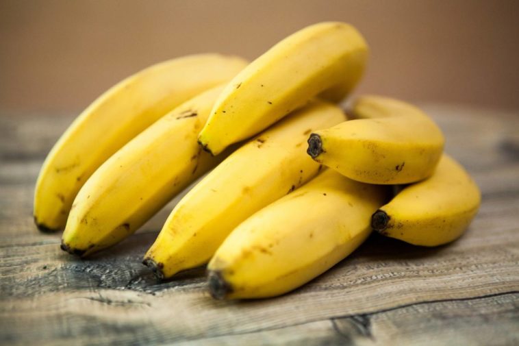 Should we eat banana on empty stomach?