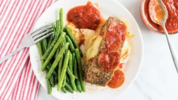 Should you cook meatloaf covered or uncovered?