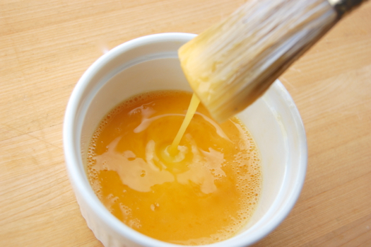 Should you egg wash puff pastry?