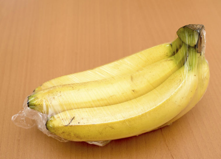 Should you keep bananas in a plastic bag?