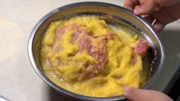 Should you poke holes in sausage before grilling?