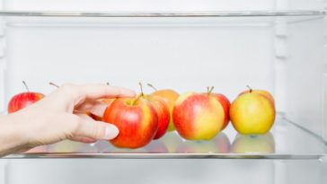 Should you put candy apples in the fridge?