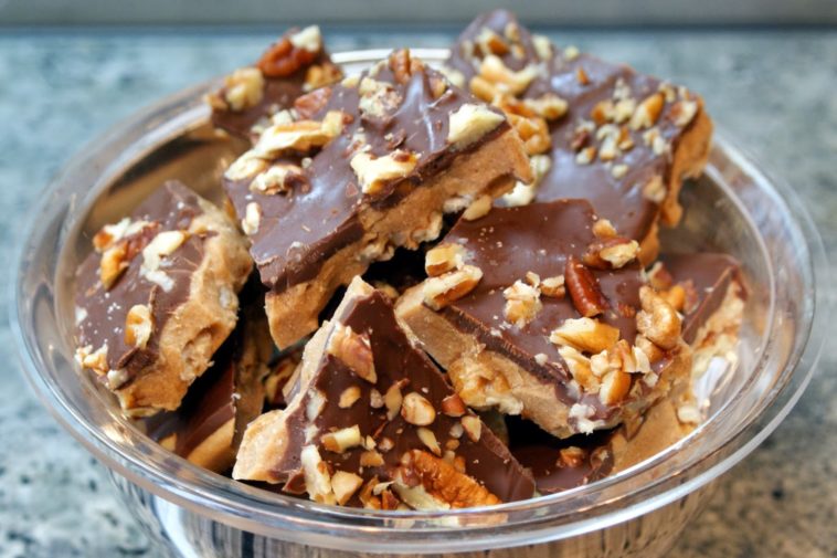 Should you stir when making toffee?