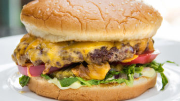 What 3 foods cardiologists say to eat?