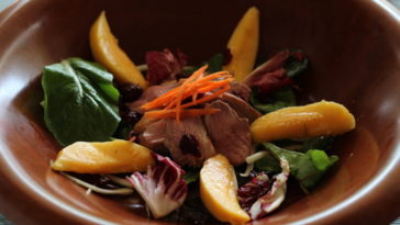 What Alcohol goes well with duck?